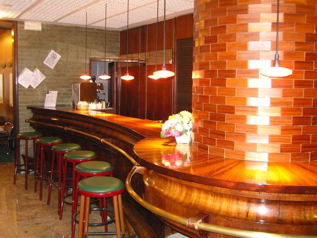 Mokinba Hotels Cristallo Milan Restoran gambar