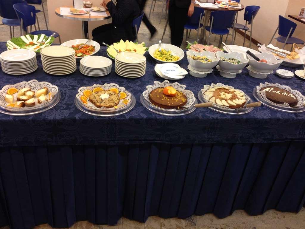 Mokinba Hotels Cristallo Milan Restoran gambar