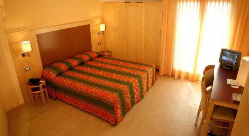 Mokinba Hotels Cristallo Milan Luaran gambar