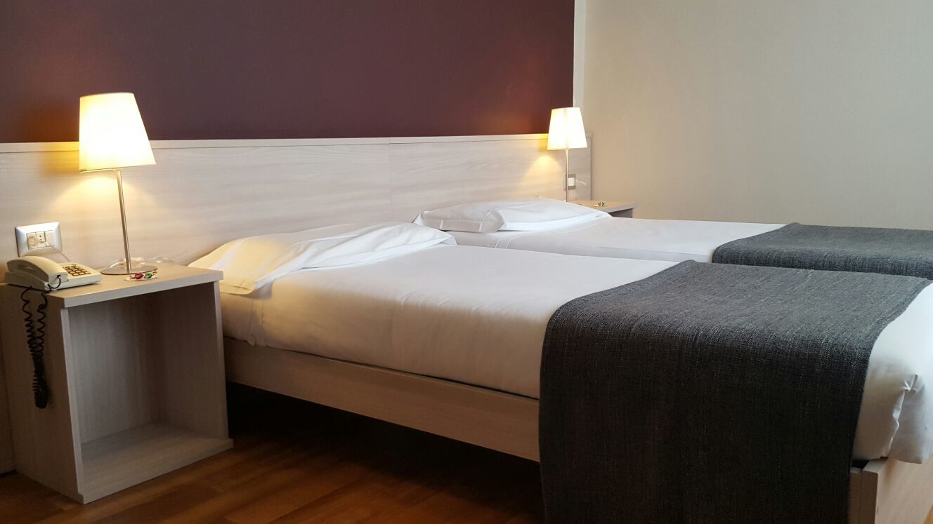 Mokinba Hotels Cristallo Milan Luaran gambar