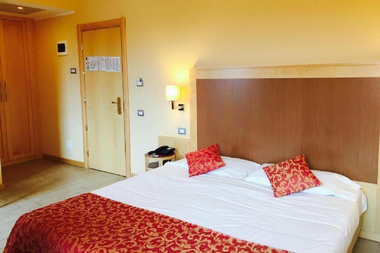 Mokinba Hotels Cristallo Milan Luaran gambar